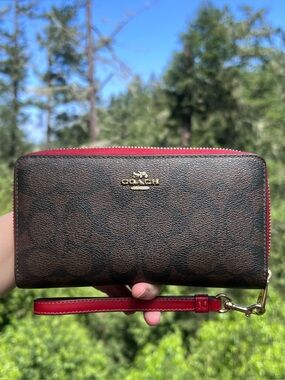 COACH Long Zip-Around Wallet Signature Canvas Brown/Red with Gold Hardware